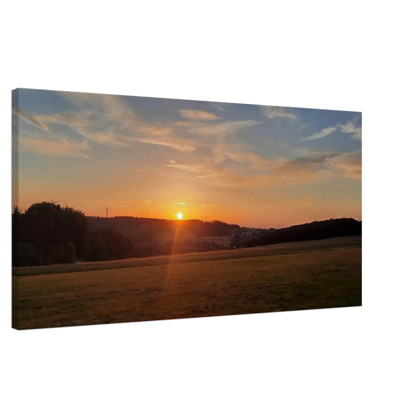 Dekoration mit Charakter. Abendrot in den Hügeln - Landschaftsbild auf Leinwand im Westerwald: zeitlos und harmonisch. Schlicht, elegant und wirkungsvoll.
