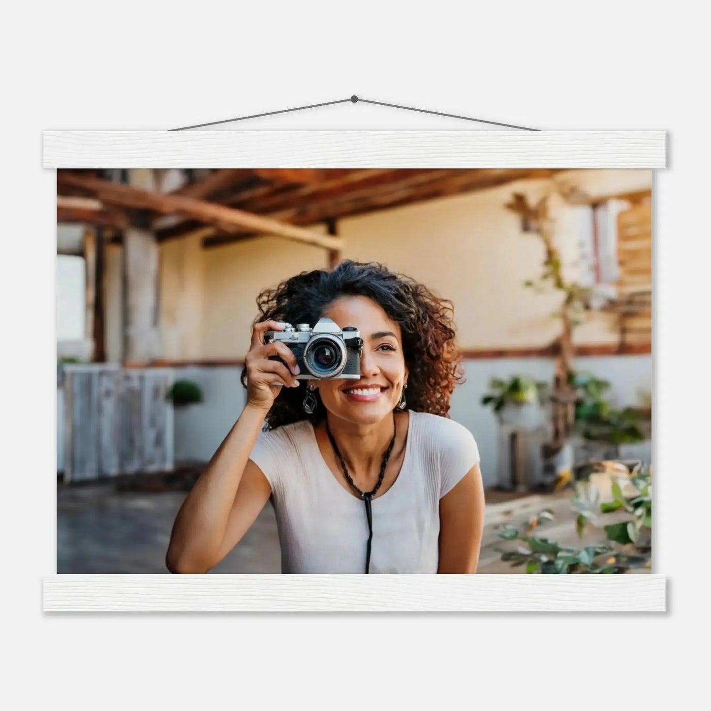 Ein Ausdruck moderner Ästhetik. Personalized with Hanger – Custom Photo on Masters Edition Paper: passt in jedes Ambiente. Eine besondere Bereicherung für jeden Raum.