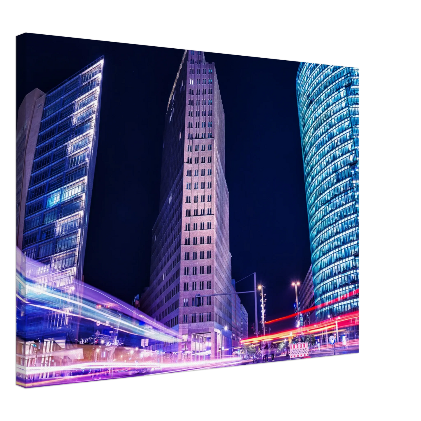 Stimmungsvolle Wandkunst für stilvolle Räume. Berlin bei Nacht Canvas Art Print – Premium Textured Wandbild: für stilvolle Raumgestaltung. Schlicht, elegant und wirkungsvoll.