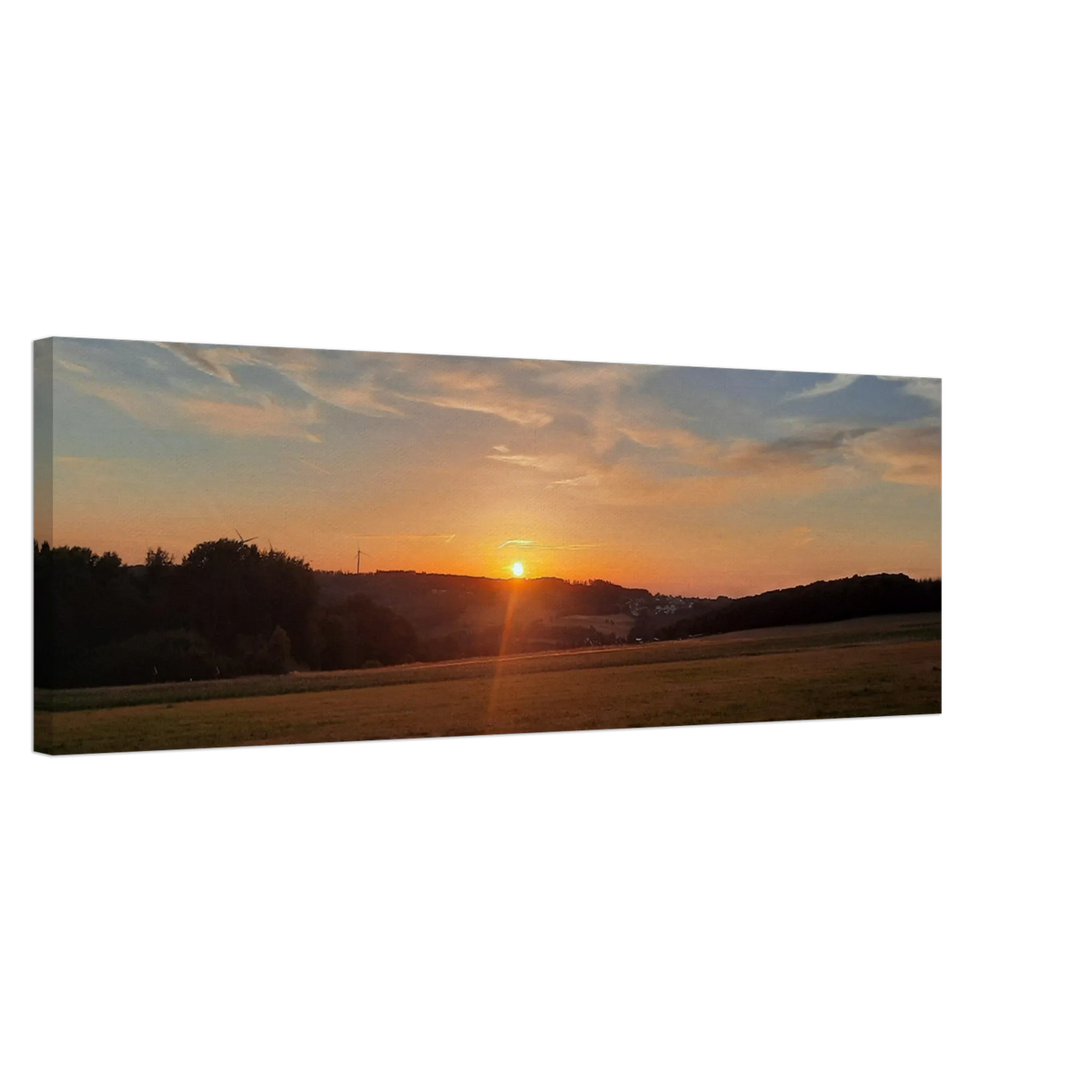 Stimmungsvolle Wandkunst für stilvolle Räume. Abendrot in den Hügeln - Landschaftsbild auf Leinwand im Westerwald: für stilvolle Raumgestaltung. Eine besondere Bereicherung für jeden Raum.