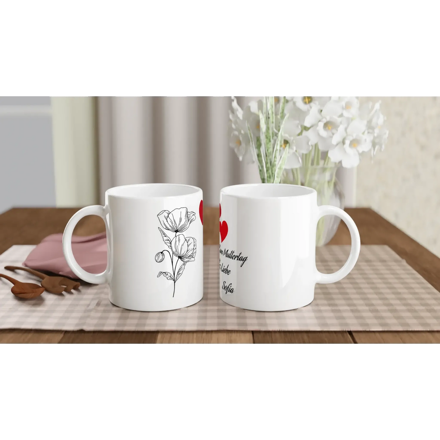 Dekoration mit Charakter. Weiße Keramiktasse - personalisiertes Geschenk: für stilvolle Raumgestaltung. Schlicht, elegant und wirkungsvoll.