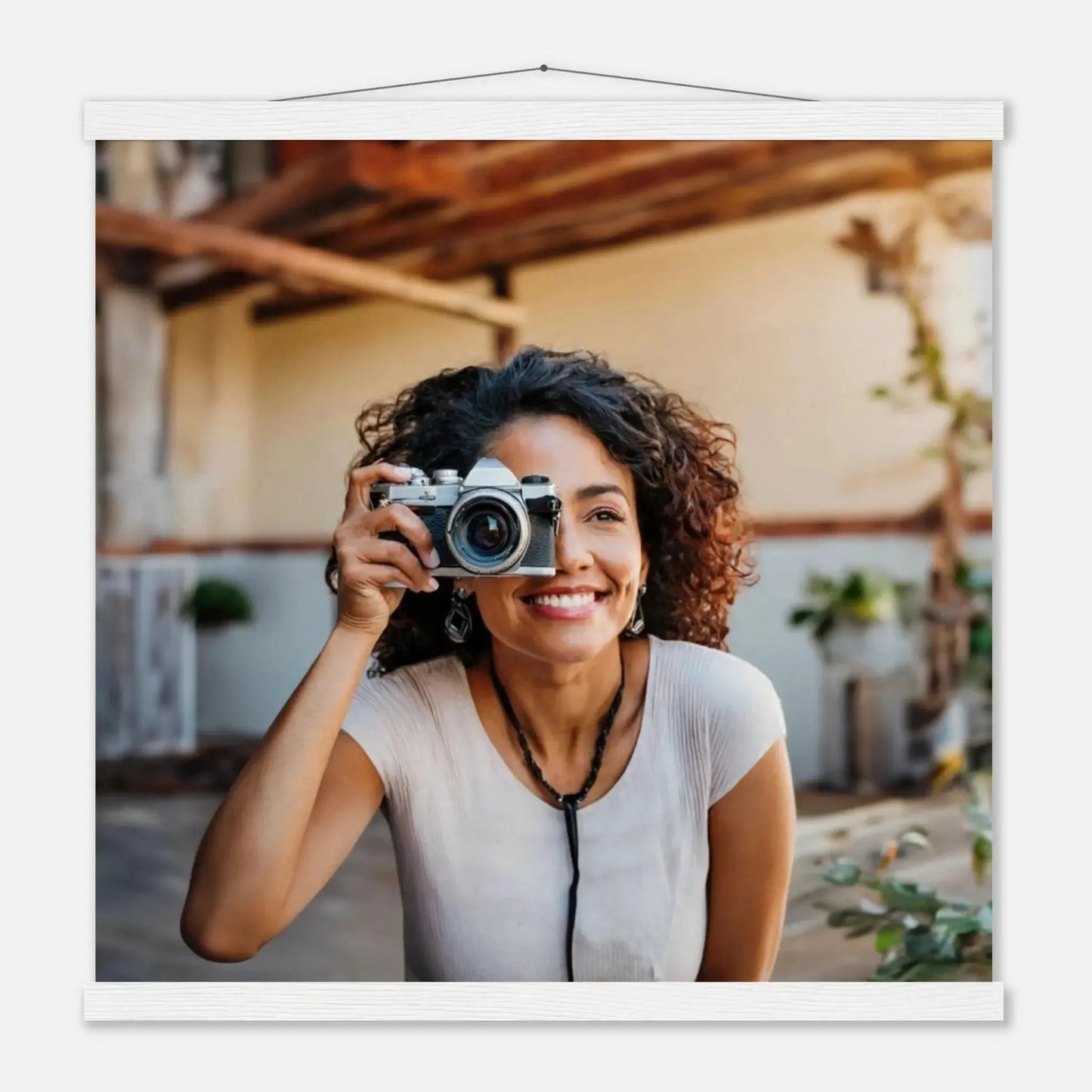 Ein Ausdruck moderner Ästhetik. Personalized with Hanger – Custom Photo on Masters Edition Paper: für stilvolle Raumgestaltung. Eine besondere Bereicherung für jeden Raum.