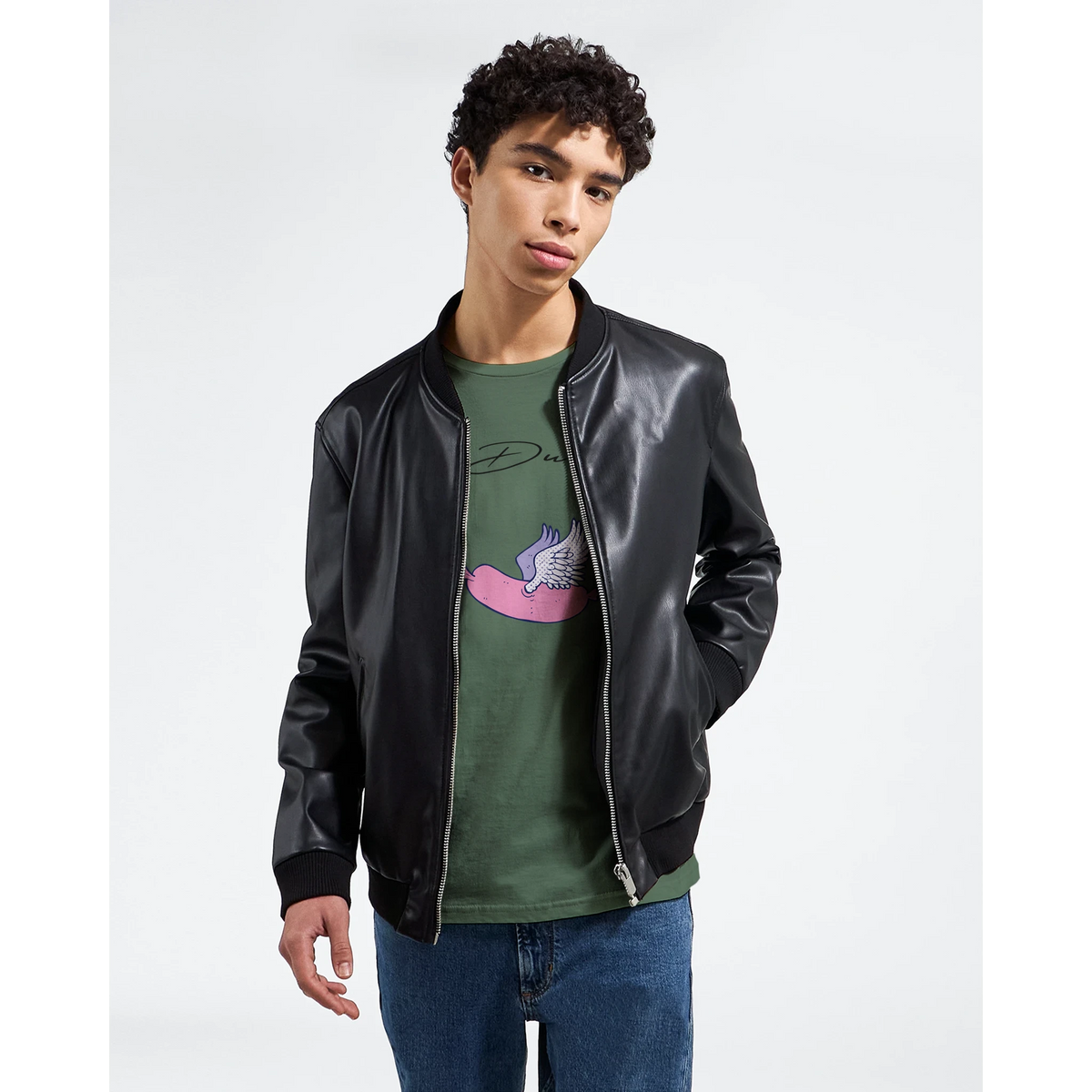 Stimmungsvolle Wandkunst für stilvolle Räume. Classic Unisex Crewneck T-shirt | Gildan® 64000: zeitlos und harmonisch. Eine besondere Bereicherung für jeden Raum.