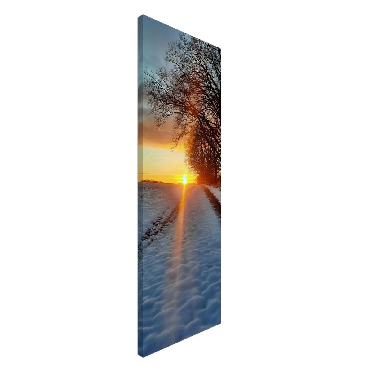 Dekoration mit Charakter. Abendrot Vor Einer Malerischen Landschaft – Hochwertiger Leinwanddruck: für stilvolle Raumgestaltung. Schlicht, elegant und wirkungsvoll.