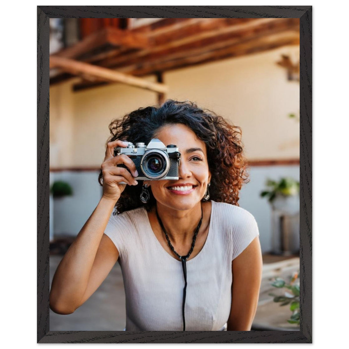 Dekoration mit Charakter. Premium Wooden Framed With Premium Matte Paper: zeitlos und harmonisch. Schlicht, elegant und wirkungsvoll.
