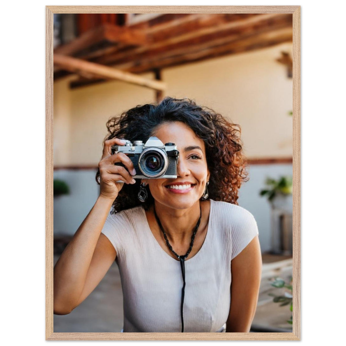 Dekoration mit Charakter. Premium Wooden Framed With Premium Matte Paper: zeitlos und harmonisch. Eine besondere Bereicherung für jeden Raum.