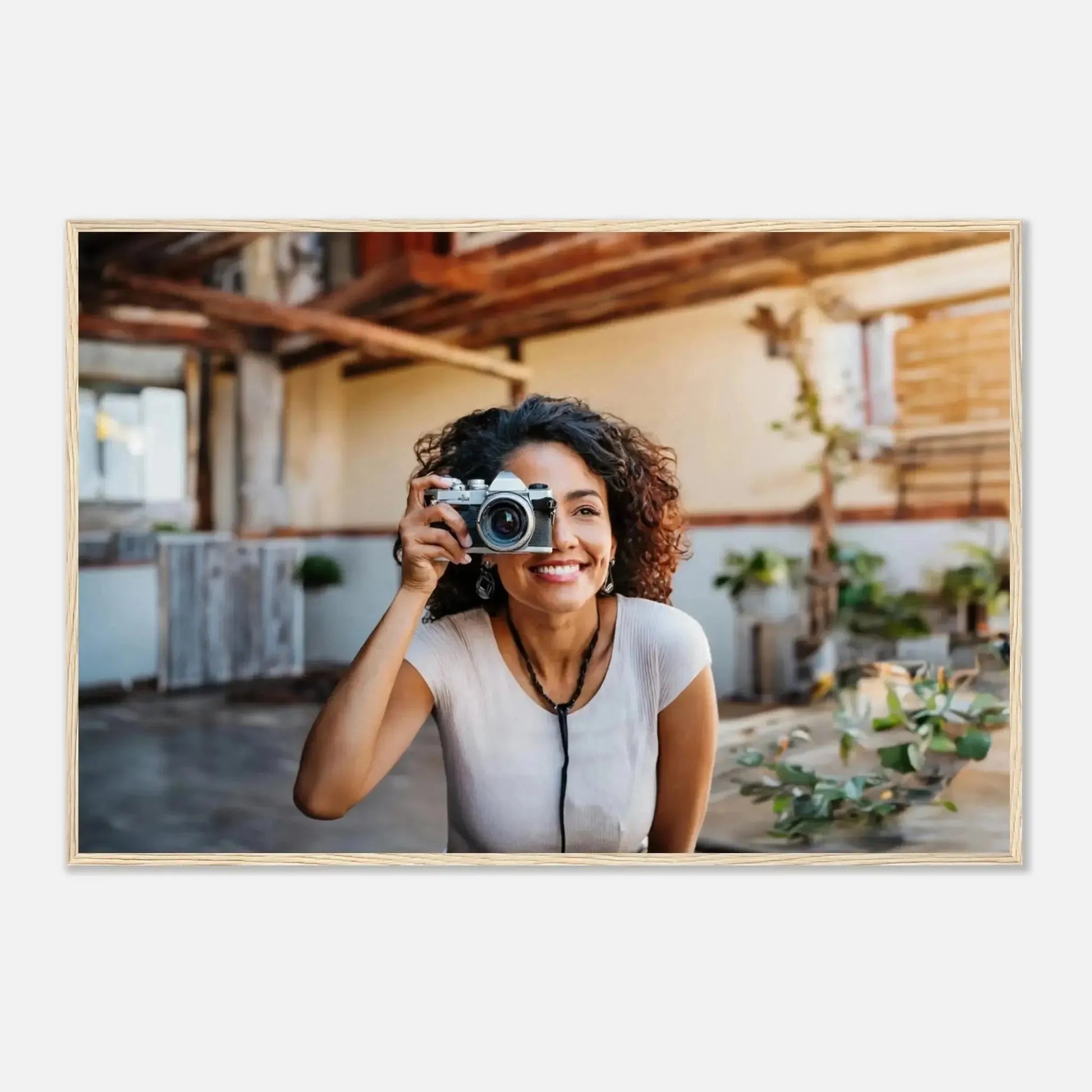 Dekoration mit Charakter. Personalisierbares Holzrahmen- – Elegantes individuelles Foto Kunstwerk: für stilvolle Raumgestaltung. Schlicht, elegant und wirkungsvoll.