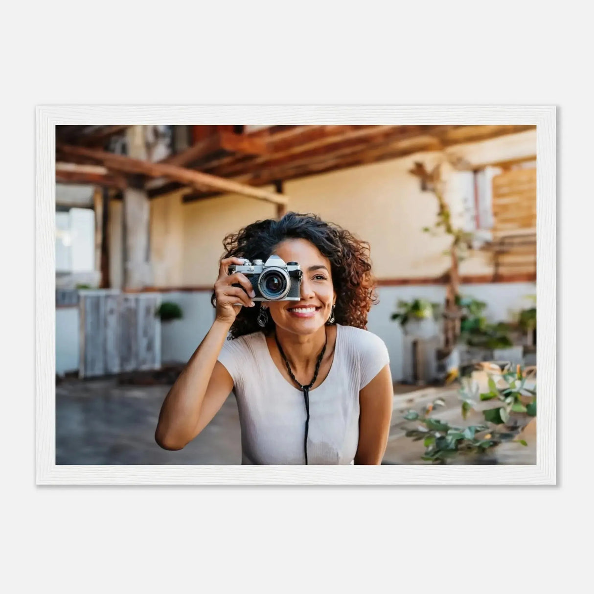 Dekoration mit Charakter. Personalisierbares Holzrahmen- – Elegantes individuelles Foto Kunstwerk: für stilvolle Raumgestaltung. Schlicht, elegant und wirkungsvoll.