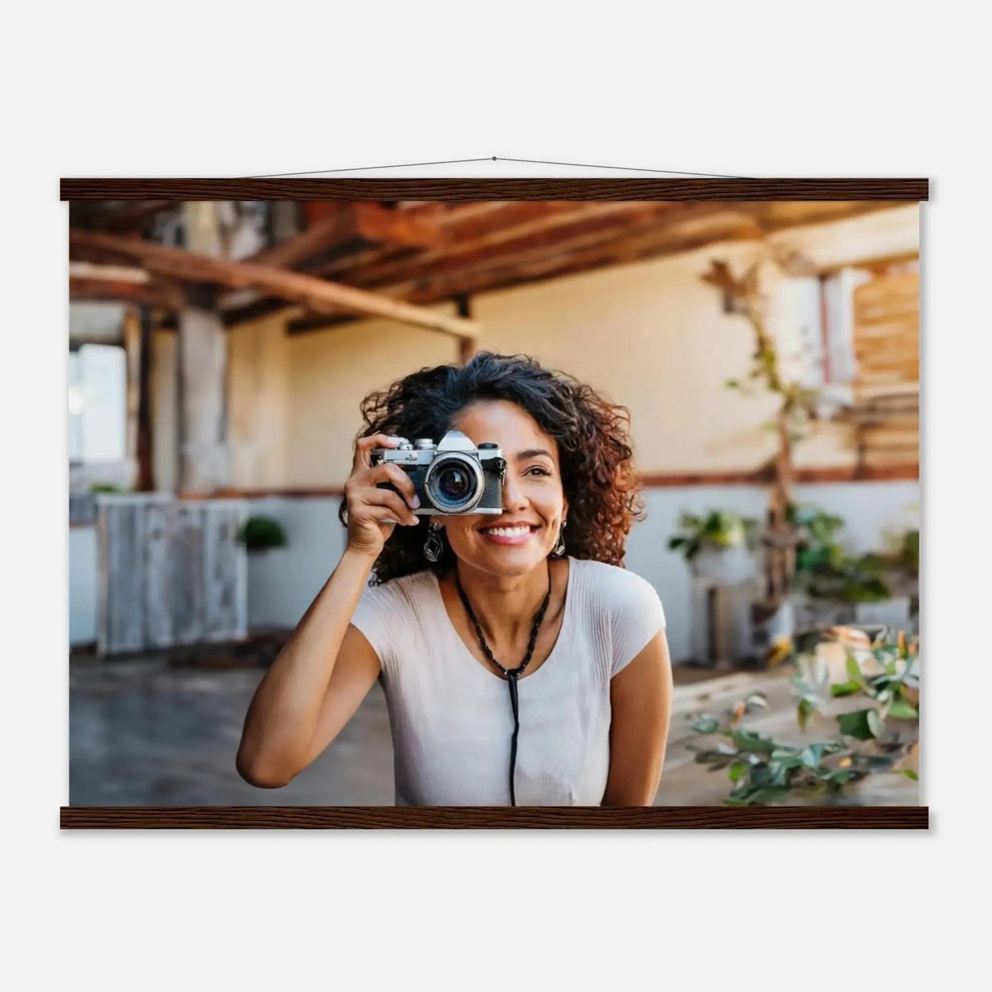 Ein Ausdruck moderner Ästhetik. Individuelles Selbstportrait  mit Holzleisten – Dein Foto als Kunstwerk: für stilvolle Raumgestaltung. Eine besondere Bereicherung für jeden Raum.