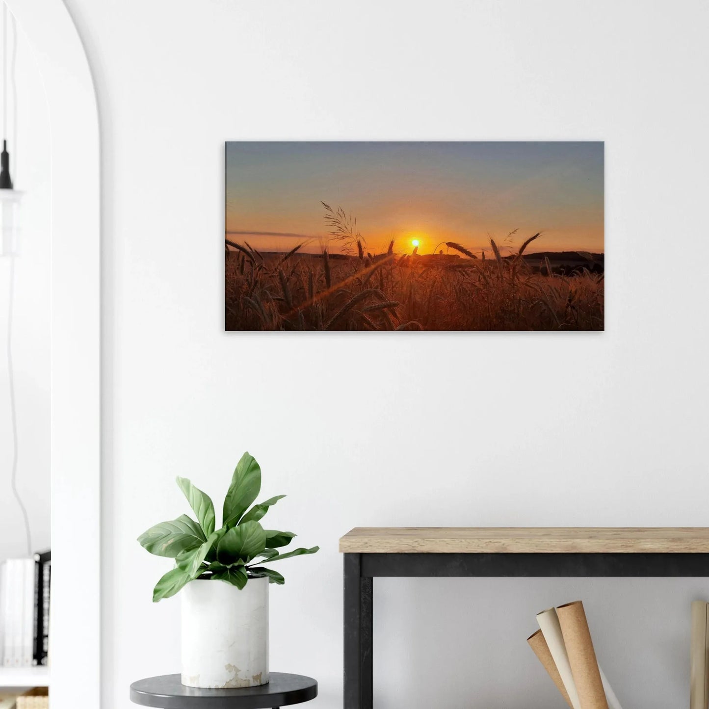 Stimmungsvolle Wandkunst für stilvolle Räume. Landschaftsbild Kunstdruck auf Leinwand – Abendsonne Westerwald: zeitlos und harmonisch. Schlicht, elegant und wirkungsvoll.
