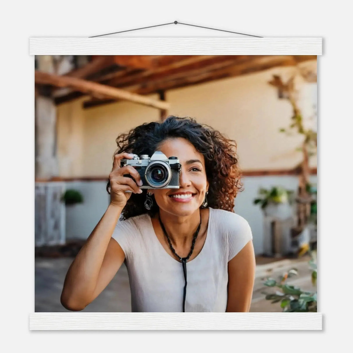 Dekoration mit Charakter. Personalized  with Hanger – Custom Photo on Masters Edition Paper: zeitlos und harmonisch. Schlicht, elegant und wirkungsvoll.