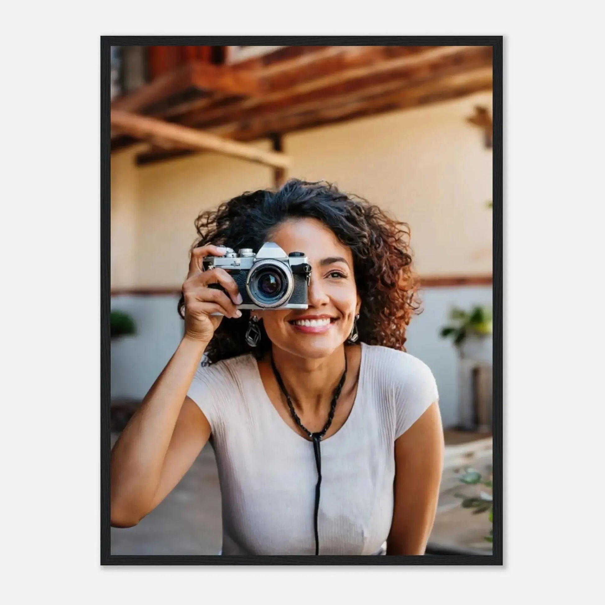 Ein Ausdruck moderner Ästhetik. Personalisierbares Holzrahmen- – Elegantes individuelles Foto Kunstwerk: für stilvolle Raumgestaltung. Schlicht, elegant und wirkungsvoll.