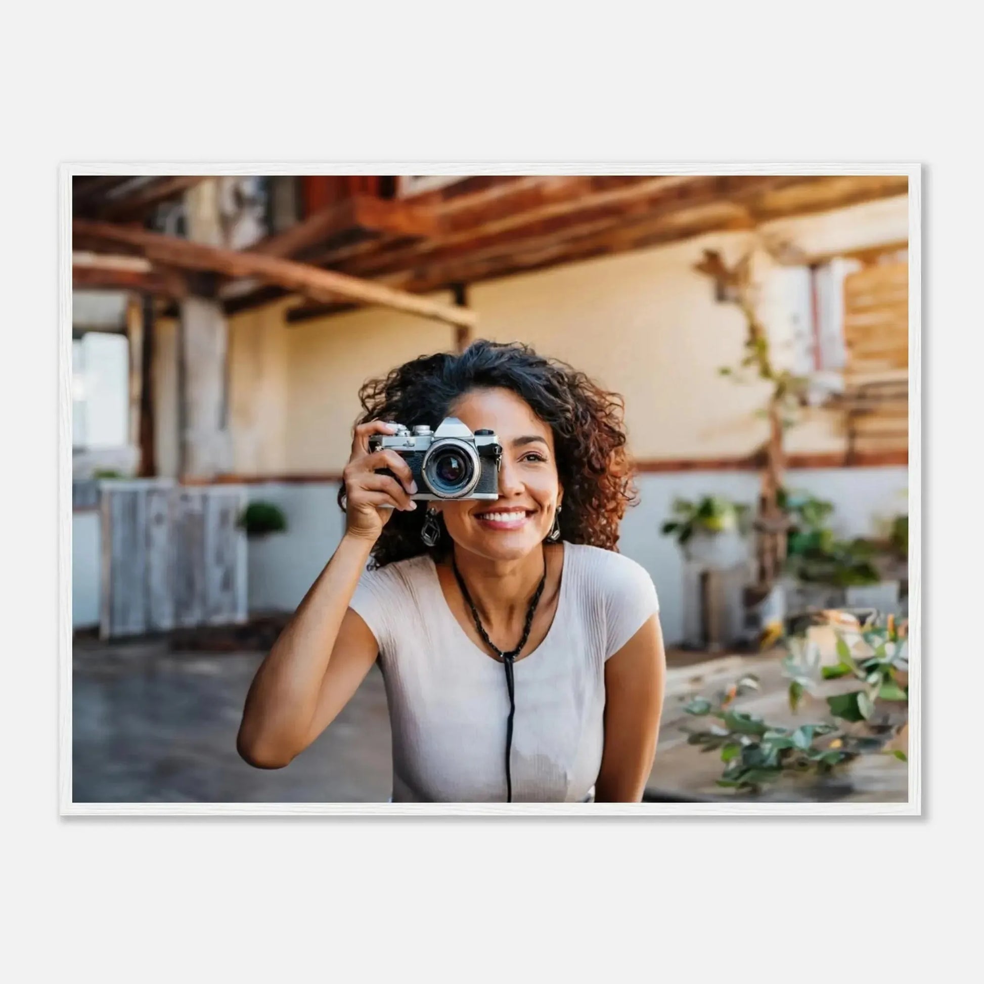 Ein Ausdruck moderner Ästhetik. Personalisierbares Holzrahmen- – Elegantes individuelles Foto Kunstwerk: passt in jedes Ambiente. Schlicht, elegant und wirkungsvoll.