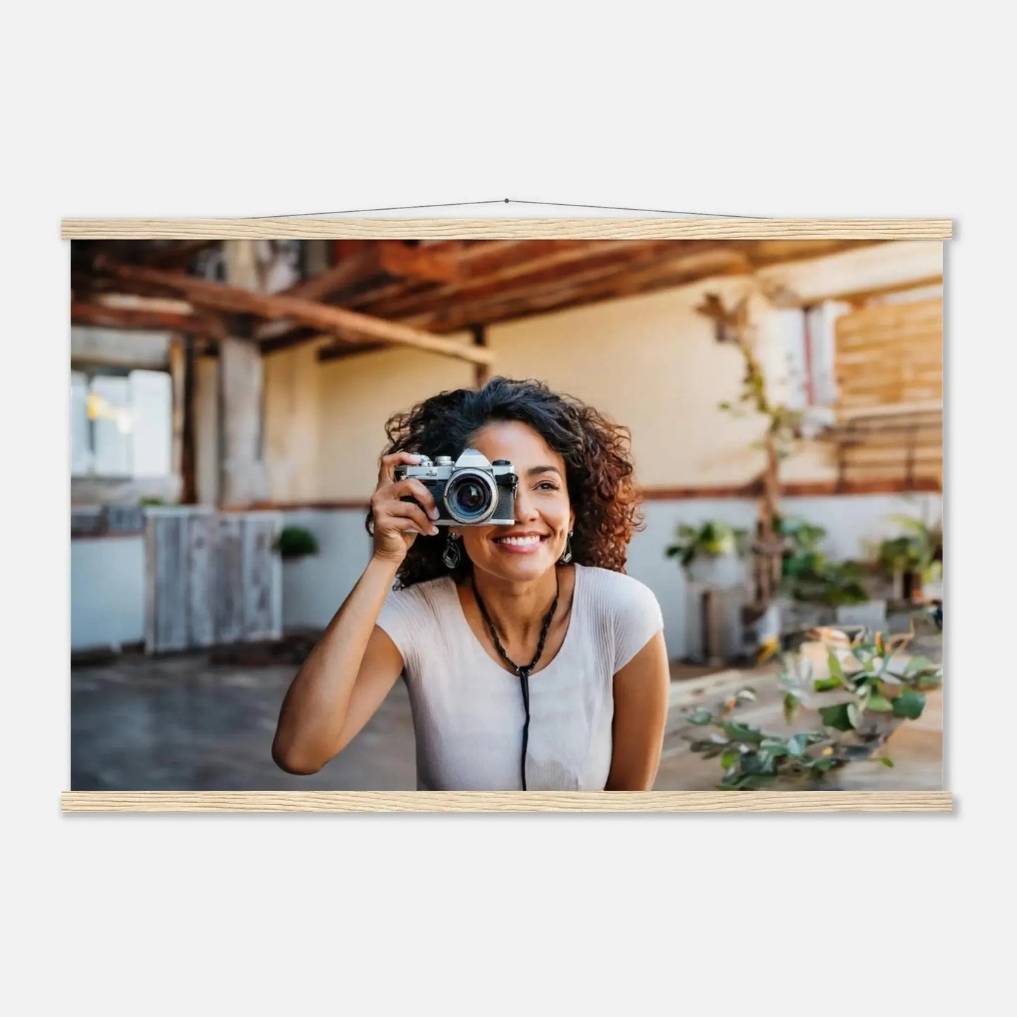 Stimmungsvolle Wandkunst für stilvolle Räume. Individuelles Selbstportrait  mit Holzleisten – Dein Foto als Kunstwerk: passt in jedes Ambiente. Schlicht, elegant und wirkungsvoll.