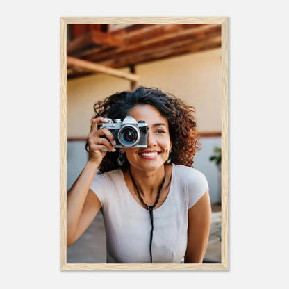 Ein Ausdruck moderner Ästhetik. Personalisierbares Holzrahmen- – Elegantes individuelles Foto Kunstwerk: zeitlos und harmonisch. Eine besondere Bereicherung für jeden Raum.