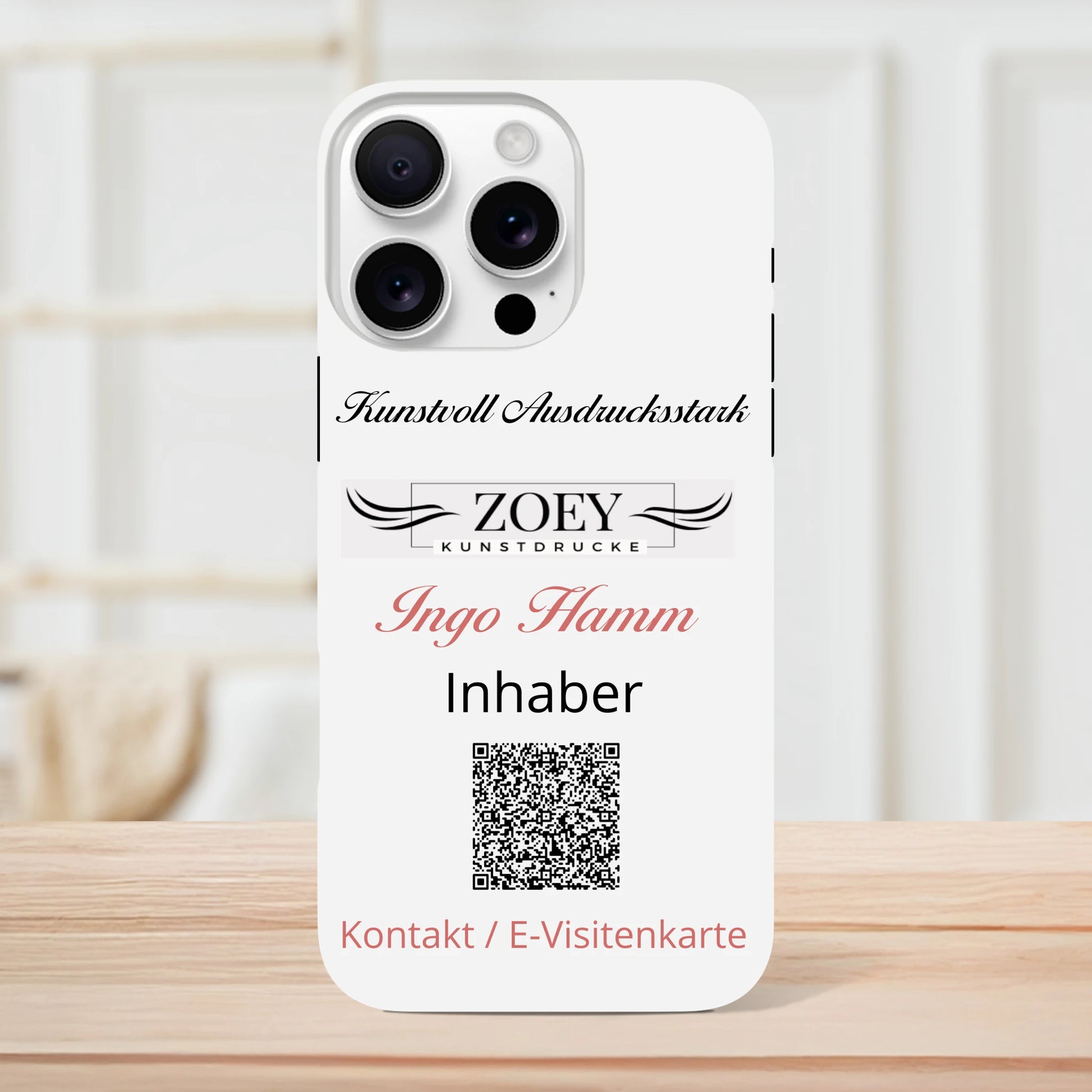 Dekoration mit Charakter. Hartschalen Phone Case für iPhone – QR-Code Visitenkarte: zeitlos und harmonisch. Eine besondere Bereicherung für jeden Raum.