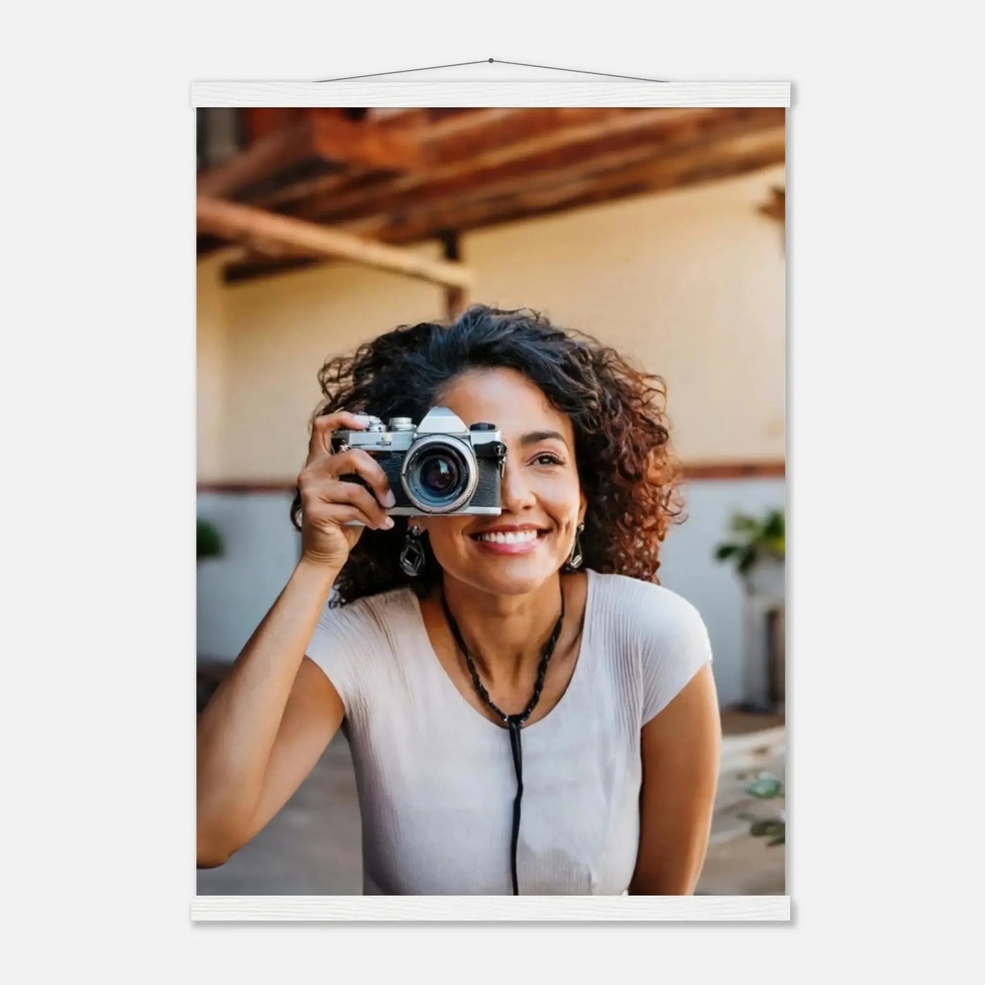 Dekoration mit Charakter. Personalisierbares  mit Aufhängern – Minimalistische Holzleisten für Vintage-Charme: zeitlos und harmonisch. Eine besondere Bereicherung für jeden Raum.