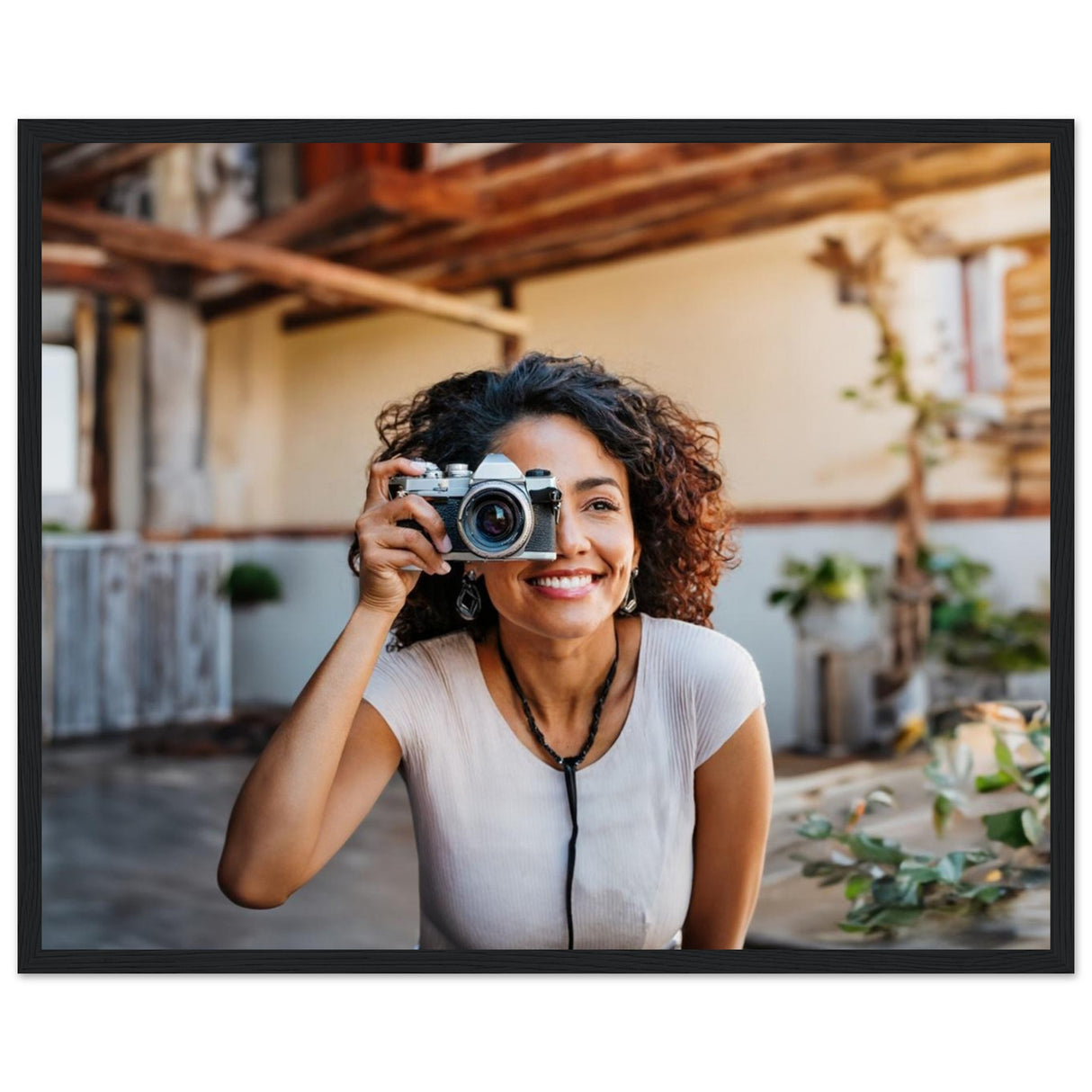 Stimmungsvolle Wandkunst für stilvolle Räume. Premium Matte Paper Wooden Framed: zeitlos und harmonisch. Eine besondere Bereicherung für jeden Raum.