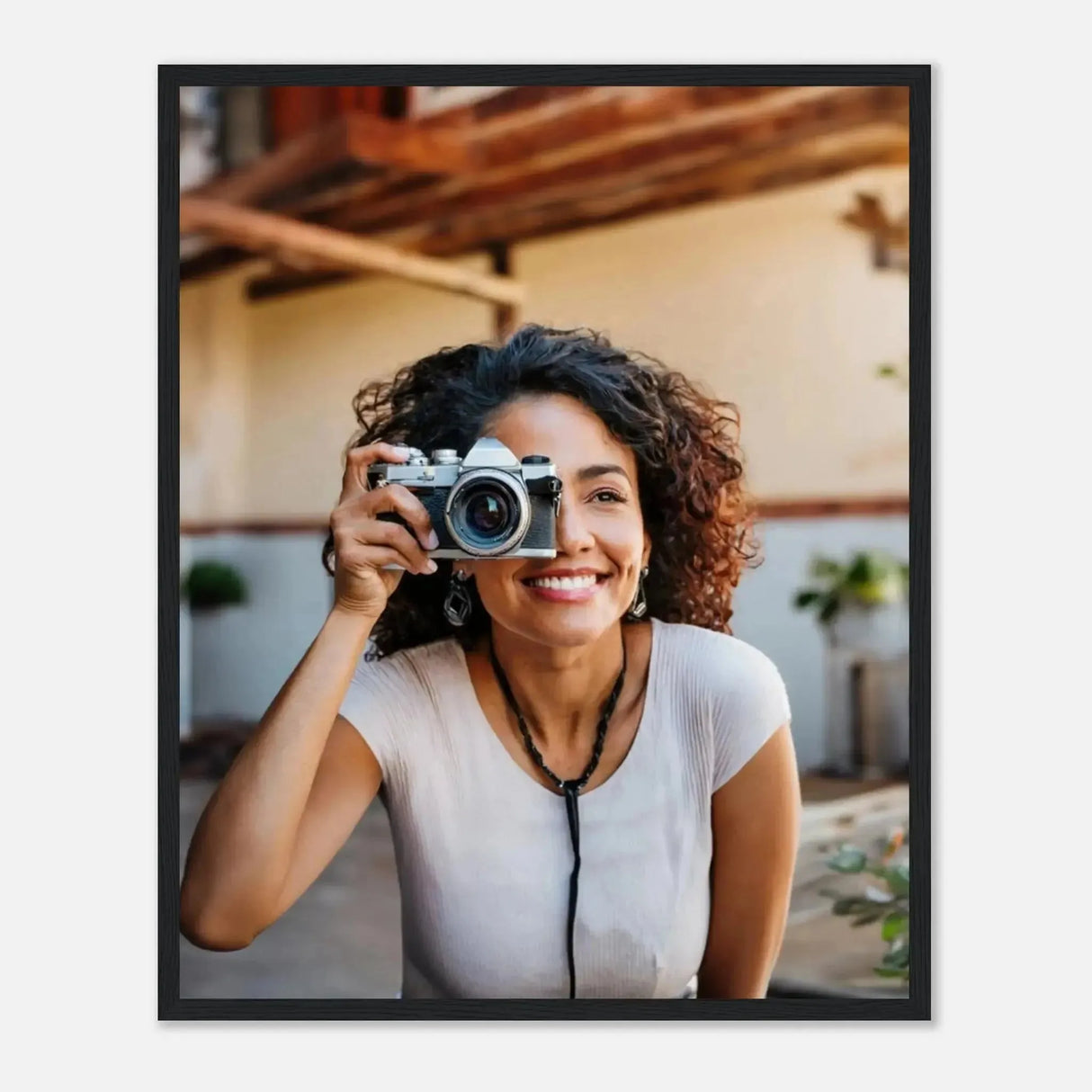 Dekoration mit Charakter. Personalisierbares Holzrahmen- – Elegantes individuelles Foto Kunstwerk: für stilvolle Raumgestaltung. Eine besondere Bereicherung für jeden Raum.