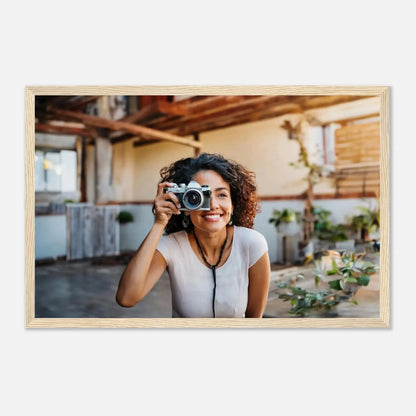 Ein Ausdruck moderner Ästhetik. Personalisierbares Holzrahmen- – Elegantes individuelles Foto Kunstwerk: für stilvolle Raumgestaltung. Eine besondere Bereicherung für jeden Raum.