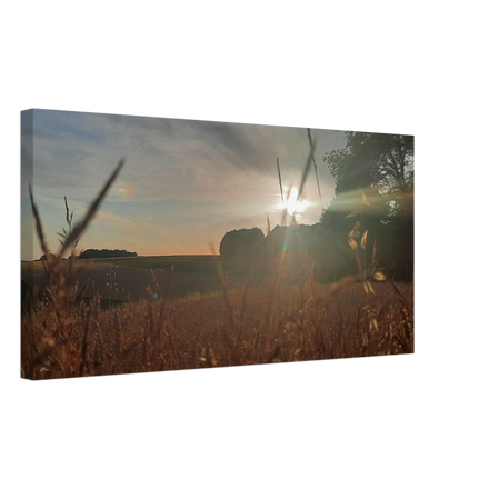Stimmungsvolle Wandkunst für stilvolle Räume. Westerwald Landschaftsbild Leinwand - Kunstdruck Die andere Perspektive: für stilvolle Raumgestaltung. Schlicht, elegant und wirkungsvoll.