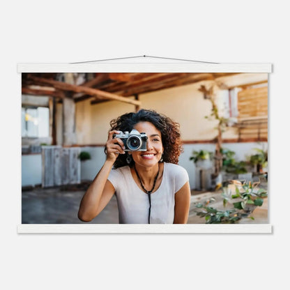 Ein Ausdruck moderner Ästhetik. Individuelles Selbstportrait  mit Holzleisten – Dein Foto als Kunstwerk: zeitlos und harmonisch. Eine besondere Bereicherung für jeden Raum.