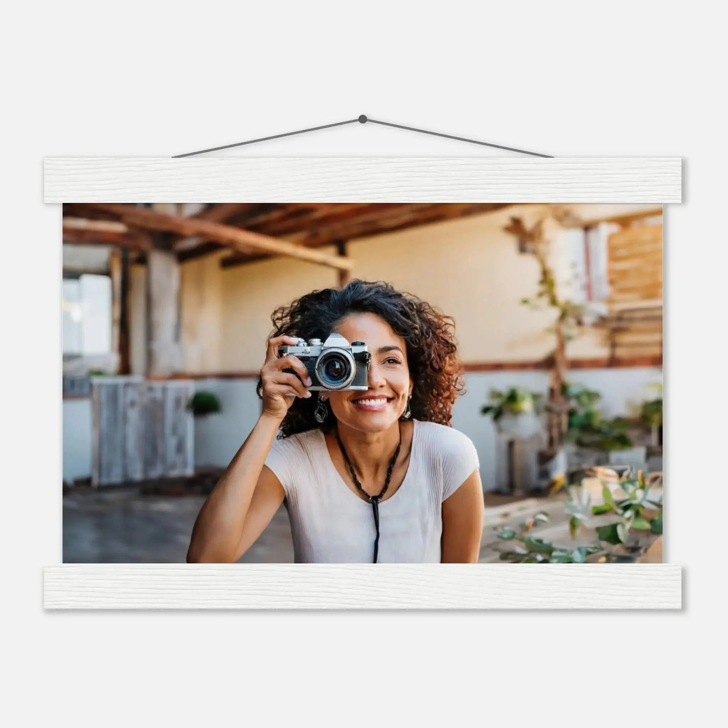Ein Ausdruck moderner Ästhetik. Individuelles Selbstportrait  mit Holzleisten – Dein Foto als Kunstwerk: passt in jedes Ambiente. Schlicht, elegant und wirkungsvoll.
