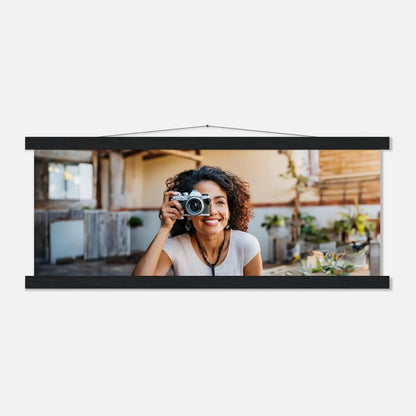 Ein Ausdruck moderner Ästhetik. Individuelles Selbstportrait  mit Holzleisten – Dein Foto als Kunstwerk: passt in jedes Ambiente. Eine besondere Bereicherung für jeden Raum.