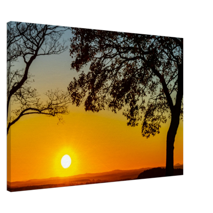 Dekoration mit Charakter. Sonnenuntergang im Westerwald – Premium Canvas  auf Keilrahmen: zeitlos und harmonisch. Eine besondere Bereicherung für jeden Raum.