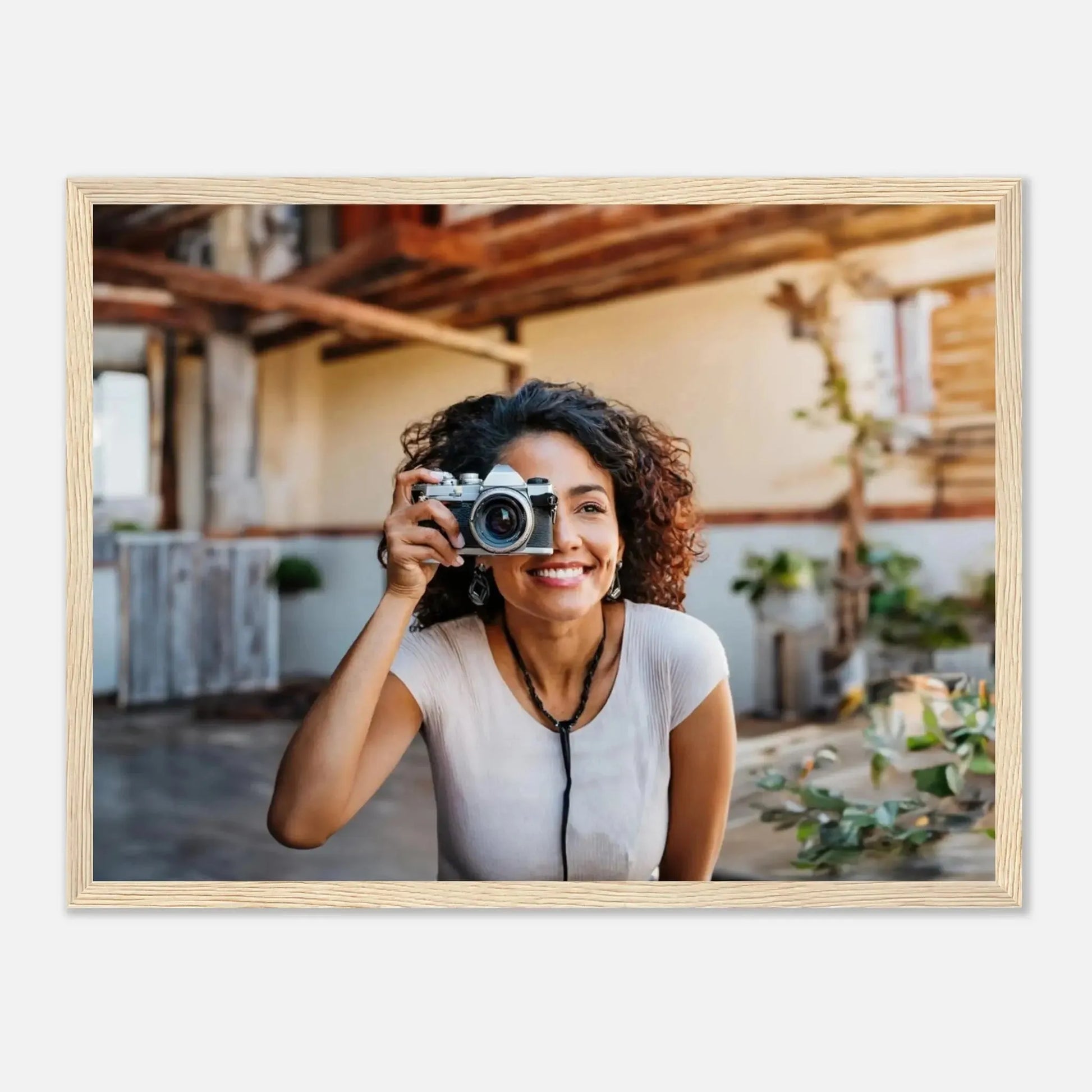Dekoration mit Charakter. Personalisierbares Holzrahmen- – Elegantes individuelles Foto Kunstwerk: für stilvolle Raumgestaltung. Schlicht, elegant und wirkungsvoll.