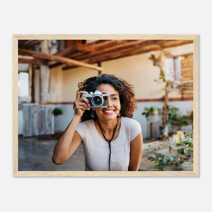 Dekoration mit Charakter. Personalisierbares Holzrahmen- – Elegantes individuelles Foto Kunstwerk: für stilvolle Raumgestaltung. Schlicht, elegant und wirkungsvoll.