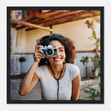 Stimmungsvolle Wandkunst für stilvolle Räume. Personalisierbares Holzrahmen- – Elegantes individuelles Foto Kunstwerk: zeitlos und harmonisch. Schlicht, elegant und wirkungsvoll.