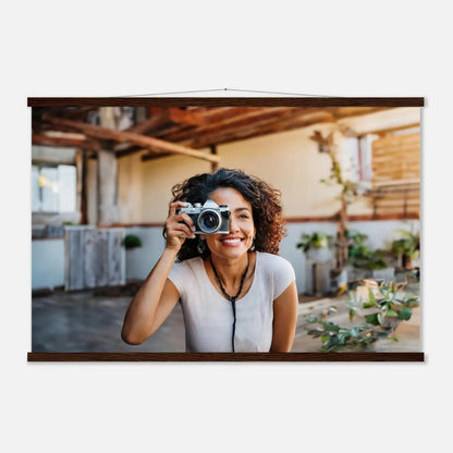 Stimmungsvolle Wandkunst für stilvolle Räume. Individuelles Selbstportrait  mit Holzleisten – Dein Foto als Kunstwerk: passt in jedes Ambiente. Schlicht, elegant und wirkungsvoll.