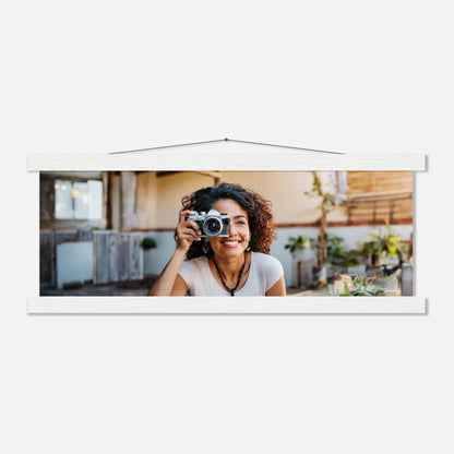Ein Ausdruck moderner Ästhetik. Individuelles Selbstportrait  mit Holzleisten – Dein Foto als Kunstwerk: zeitlos und harmonisch. Eine besondere Bereicherung für jeden Raum.