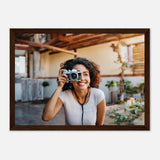 Stimmungsvolle Wandkunst für stilvolle Räume. Personalisierbares Holzrahmen- – Elegantes individuelles Foto Kunstwerk: zeitlos und harmonisch. Eine besondere Bereicherung für jeden Raum.