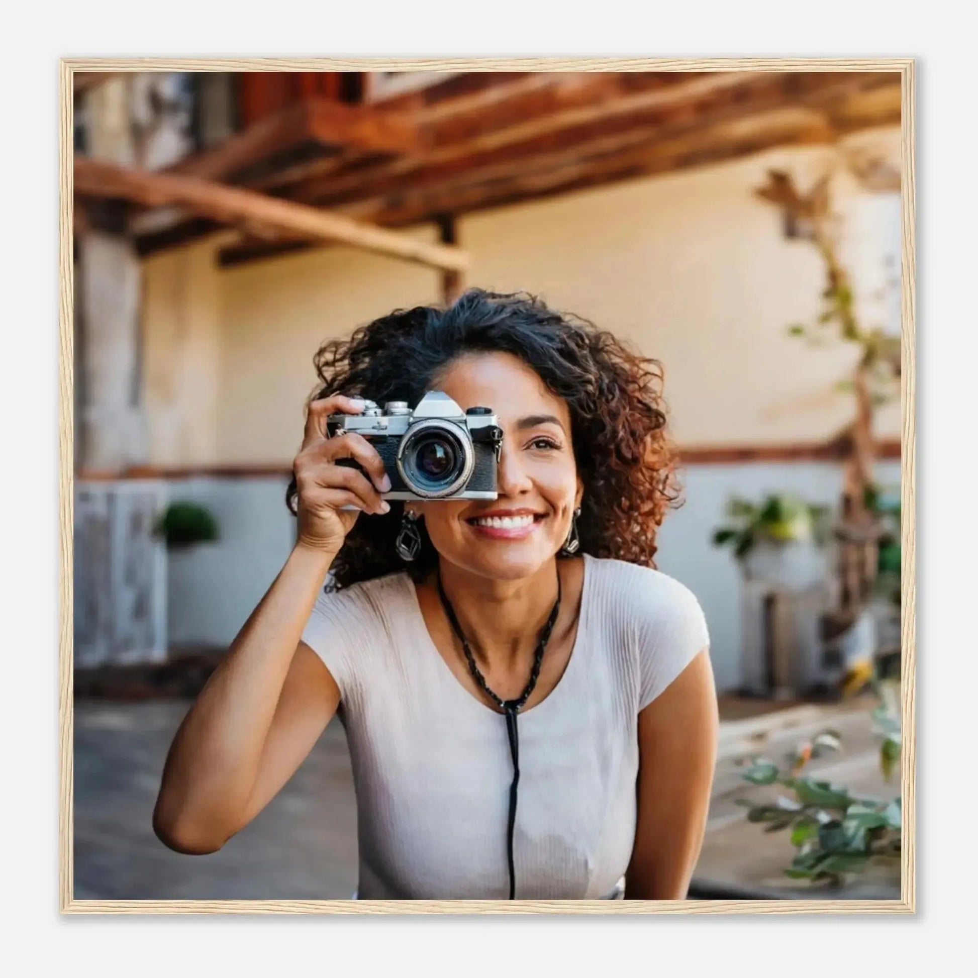 Dekoration mit Charakter. Personalisierbares Holzrahmen- – Elegantes individuelles Foto Kunstwerk: für stilvolle Raumgestaltung. Schlicht, elegant und wirkungsvoll.