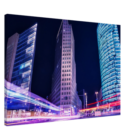 Dekoration mit Charakter. Berlin bei Nacht Canvas Art Print – Premium Textured Wandbild: für stilvolle Raumgestaltung. Schlicht, elegant und wirkungsvoll.
