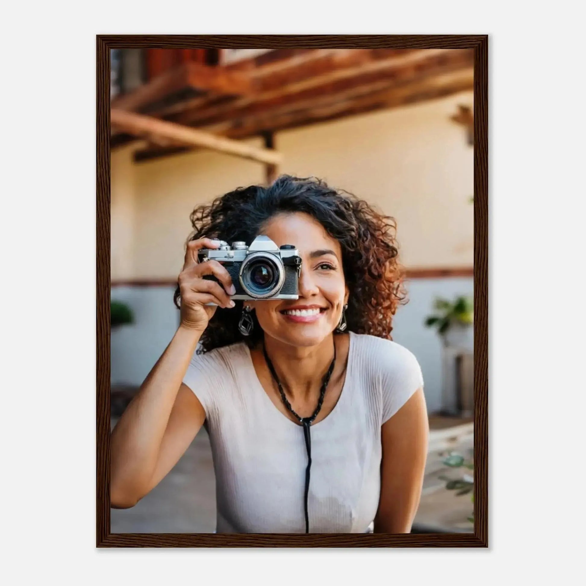 Ein Ausdruck moderner Ästhetik. Personalisierbares Holzrahmen- – Elegantes individuelles Foto Kunstwerk: für stilvolle Raumgestaltung. Schlicht, elegant und wirkungsvoll.