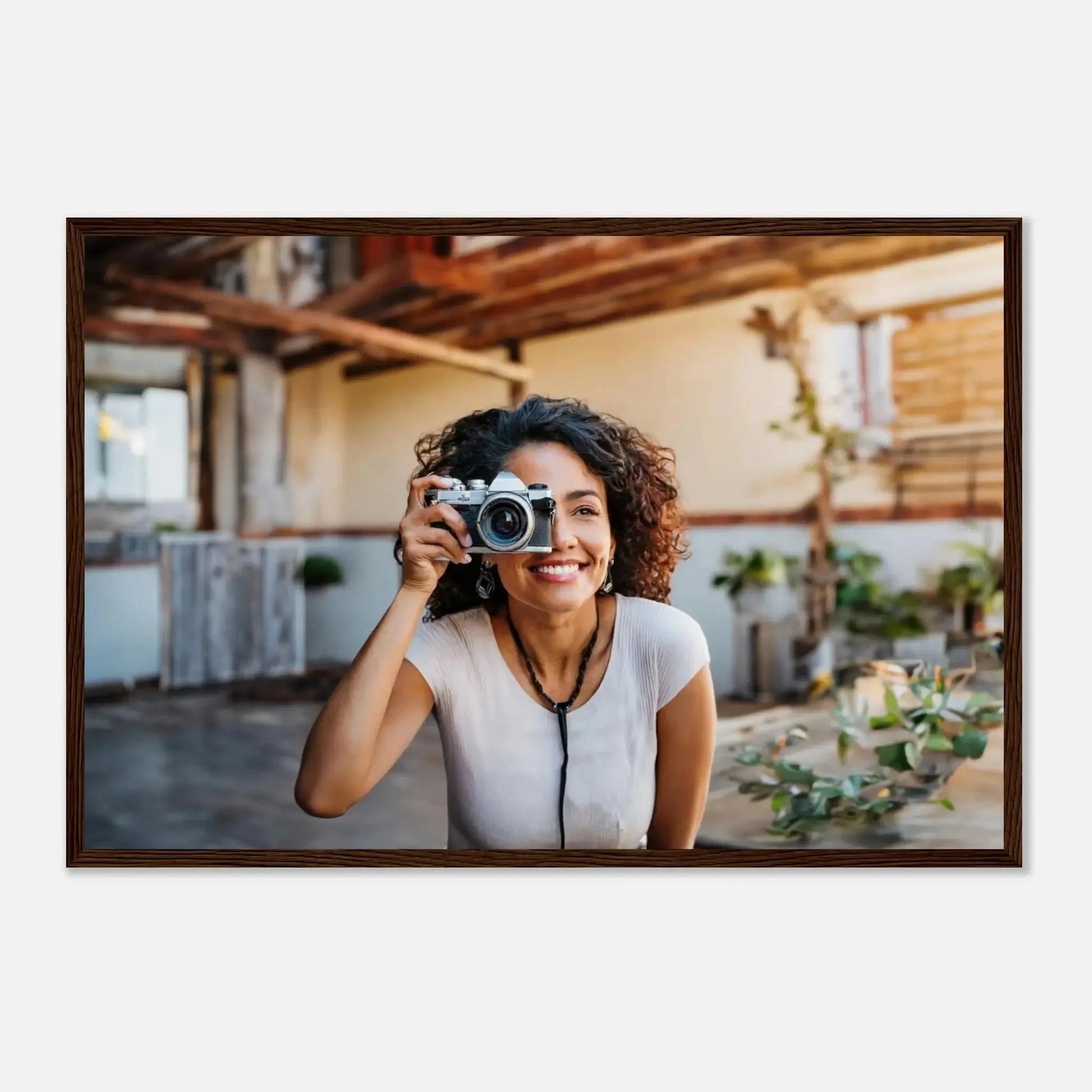 Dekoration mit Charakter. Personalisierbares Holzrahmen- – Elegantes individuelles Foto Kunstwerk: zeitlos und harmonisch. Schlicht, elegant und wirkungsvoll.
