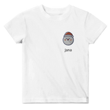 Dekoration mit Charakter. Classic Baby Crewneck T-shirt personalisiertes Kindershirt zu Weihnachten🎅: zeitlos und harmonisch. Schlicht, elegant und wirkungsvoll.