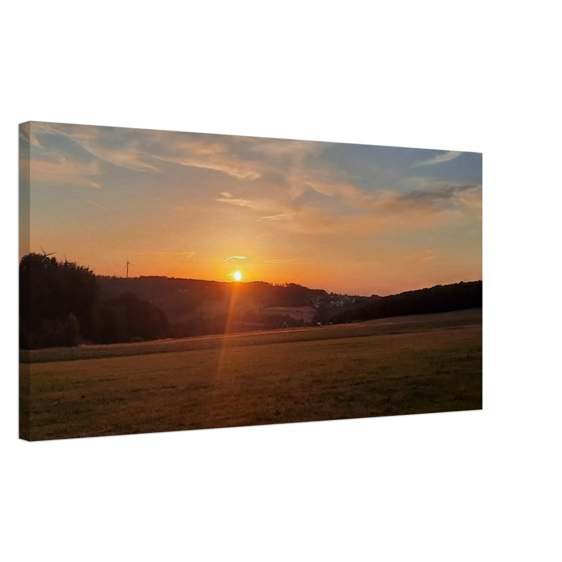Ein Ausdruck moderner Ästhetik. Abendrot in den Hügeln - Landschaftsbild auf Leinwand im Westerwald: zeitlos und harmonisch. Eine besondere Bereicherung für jeden Raum.
