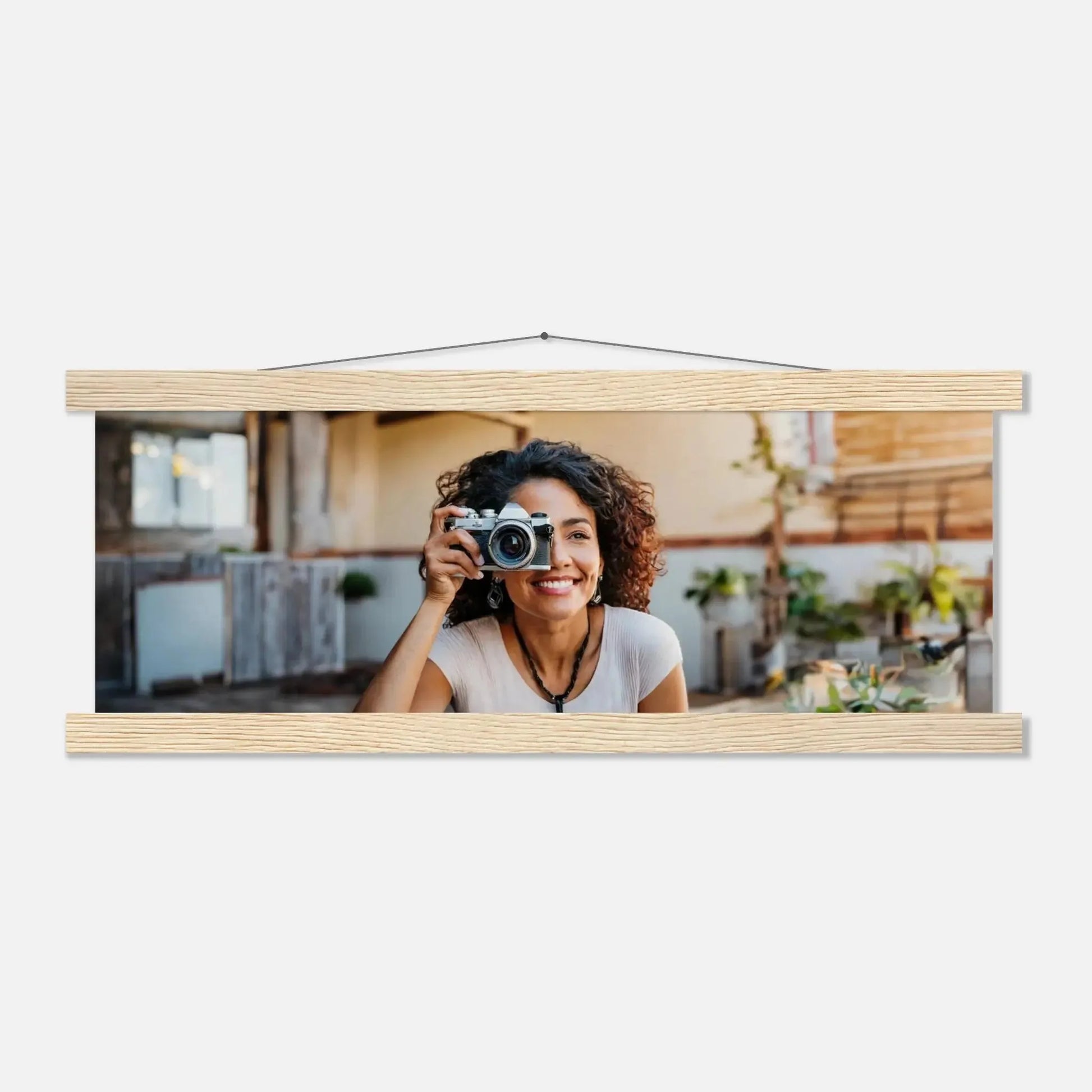 Ein Ausdruck moderner Ästhetik. Personalized  with Hanger – Custom Photo on Masters Edition Paper: für stilvolle Raumgestaltung. Eine besondere Bereicherung für jeden Raum.