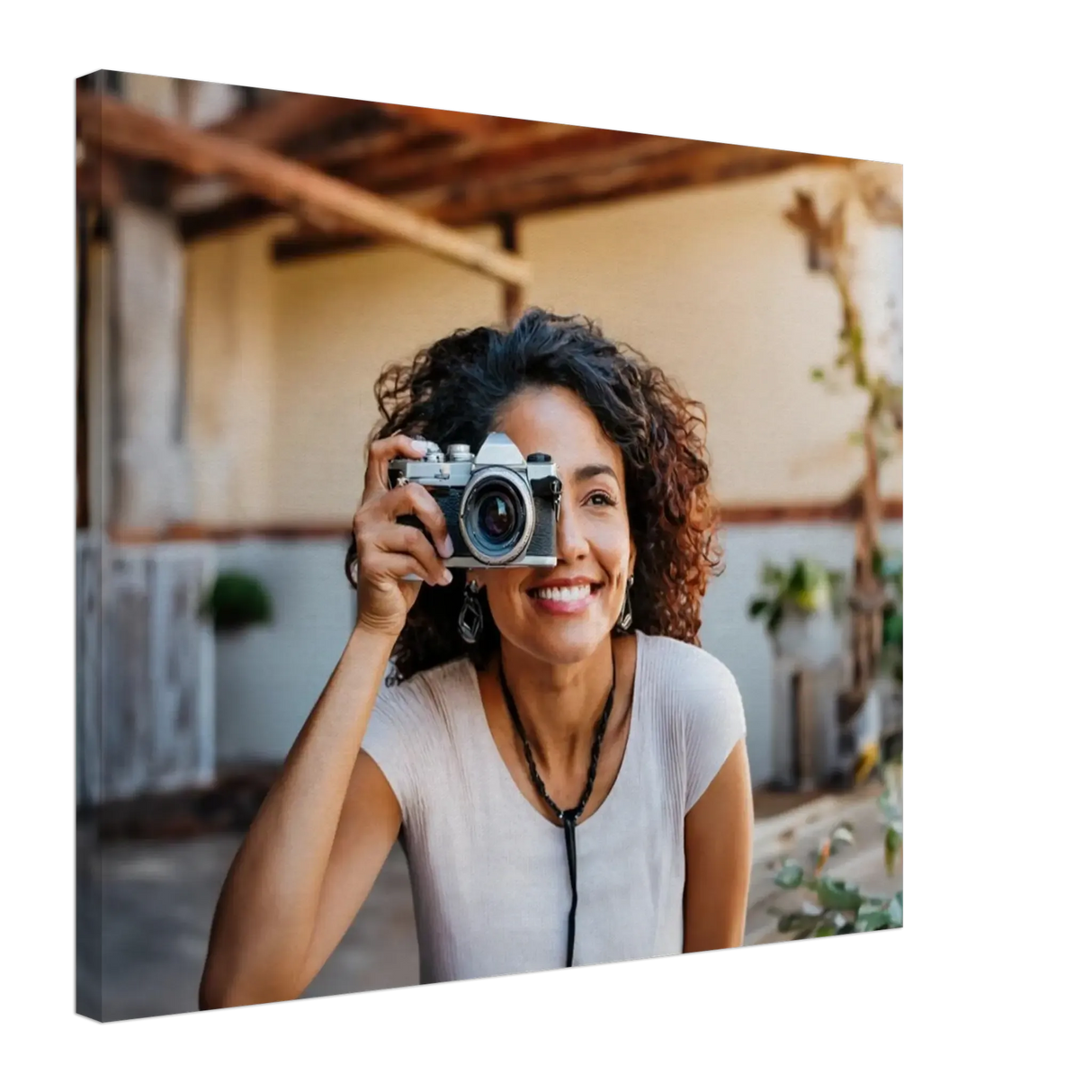 Dekoration mit Charakter. Dein Foto auf Leinwand – Verewigen Sie Ihre Familienportraits: zeitlos und harmonisch. Schlicht, elegant und wirkungsvoll.