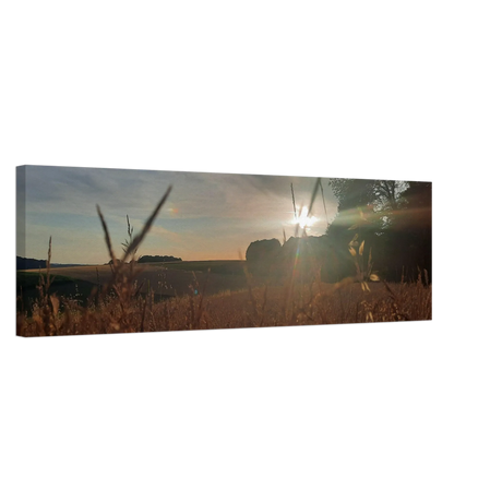 Stimmungsvolle Wandkunst für stilvolle Räume. Westerwald Landschaftsbild Leinwand - Kunstdruck Die andere Perspektive: für stilvolle Raumgestaltung. Schlicht, elegant und wirkungsvoll.