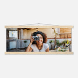 Dekoration mit Charakter. Individuelles Selbstportrait  mit Holzleisten – Dein Foto als Kunstwerk: für stilvolle Raumgestaltung. Eine besondere Bereicherung für jeden Raum.