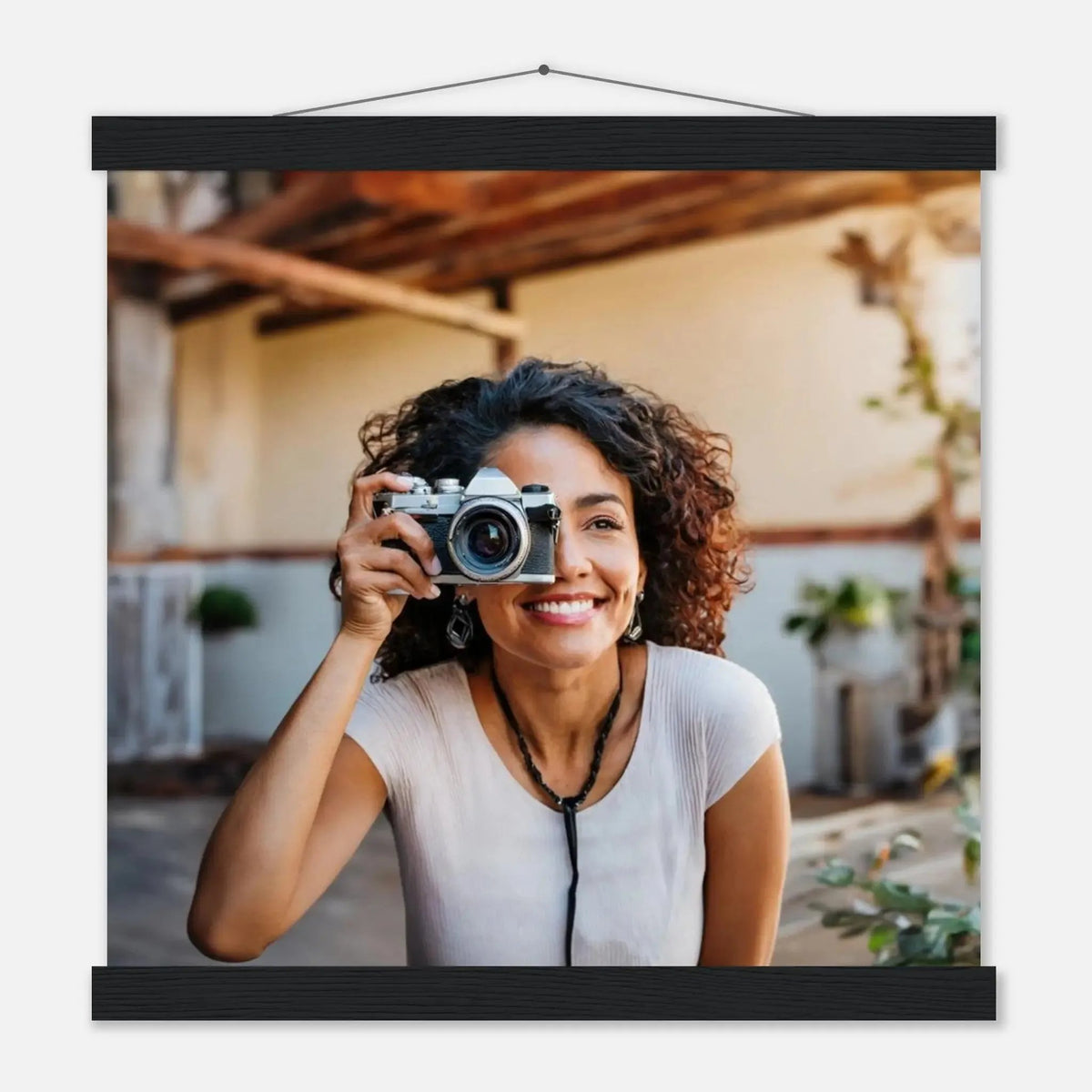 Individuelles Selbstportrait Poster mit Holzleisten – Dein Foto als Kunstwerk – Wandbild auf Holz mit individuell gewähltem Motiv