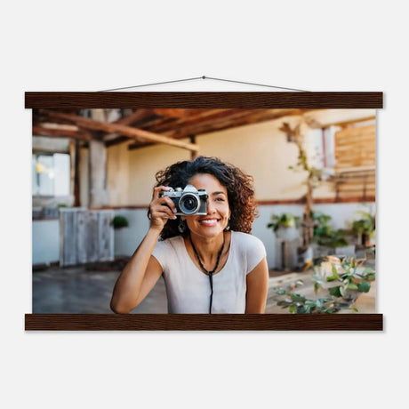 Dekoration mit Charakter. Individuelles Selbstportrait  mit Holzleisten – Dein Foto als Kunstwerk: für stilvolle Raumgestaltung. Eine besondere Bereicherung für jeden Raum.