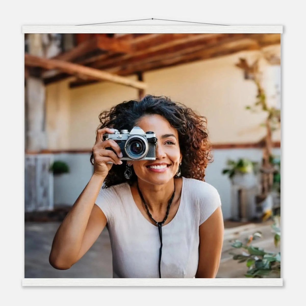 Dekoration mit Charakter. Individuelles Selbstportrait  mit Holzleisten – Dein Foto als Kunstwerk: zeitlos und harmonisch. Eine besondere Bereicherung für jeden Raum.
