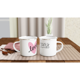 Hochwertige Keramiktasse für jeden Anlass. Weiße Emaille-Tasse zum Muttertag – 12oz Kaffeebecher für Outdoor-Passionierte: ideal für Büro, Homeoffice oder Zuhause. Perfekt als Geschenk für jeden Anlass.