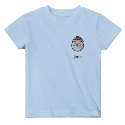 Sanfte Wandkunst fürs Kinderzimmer. Classic Baby Crewneck T-shirt personalisiertes Kindershirt zu Weihnachten🎅: voller Geborgenheit und Fantasie. Zaubert ein Lächeln auf jedes Gesicht.
